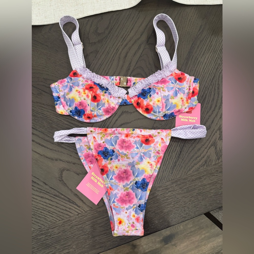 NWT Floral Bikini